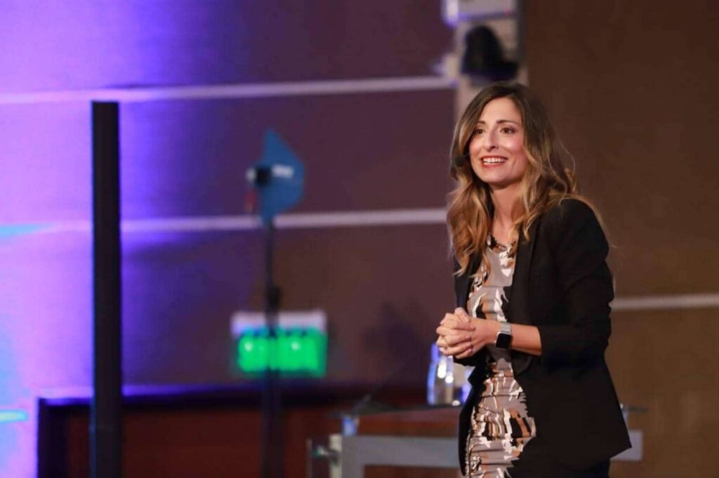 opiniones curso metodo bravo monica galan biografia